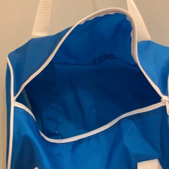 Vintage Reebok Duffle Bag - Picture 5 of 7